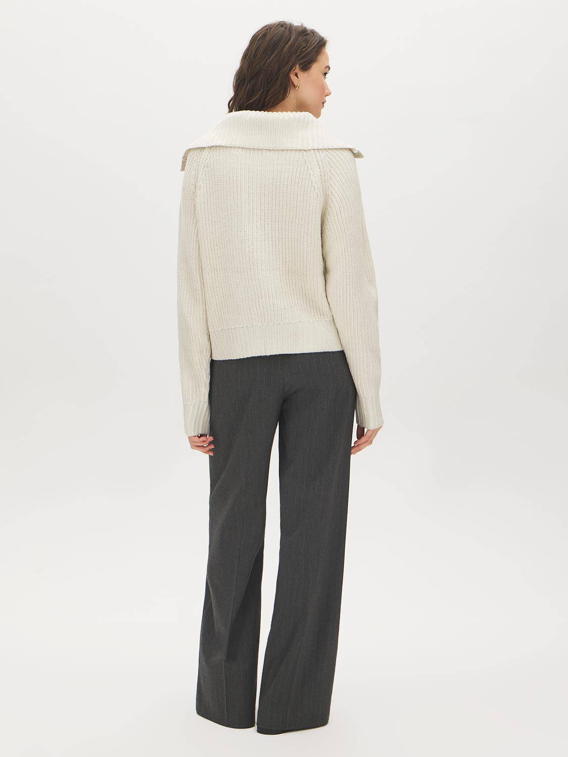 Wind Chime Ribbed Shaker Stitch Sweater - Back View - Suzy Shier