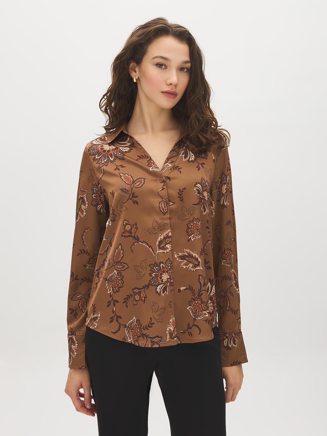 Soft Silt Paisley Print Satin-Like Blouse - Woman Wearing V-Neck Button-Up Blouse - Suzy Shier