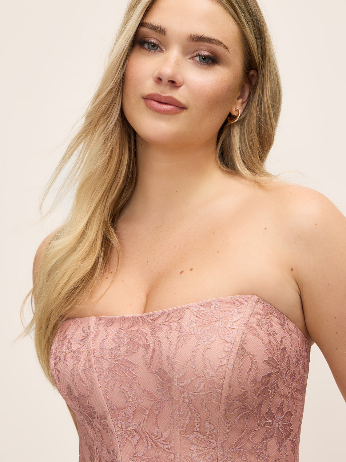 Pink Dust Strapless Glitter Lace Bustier Dress - Close-up Bustier Detail - Le Chateau