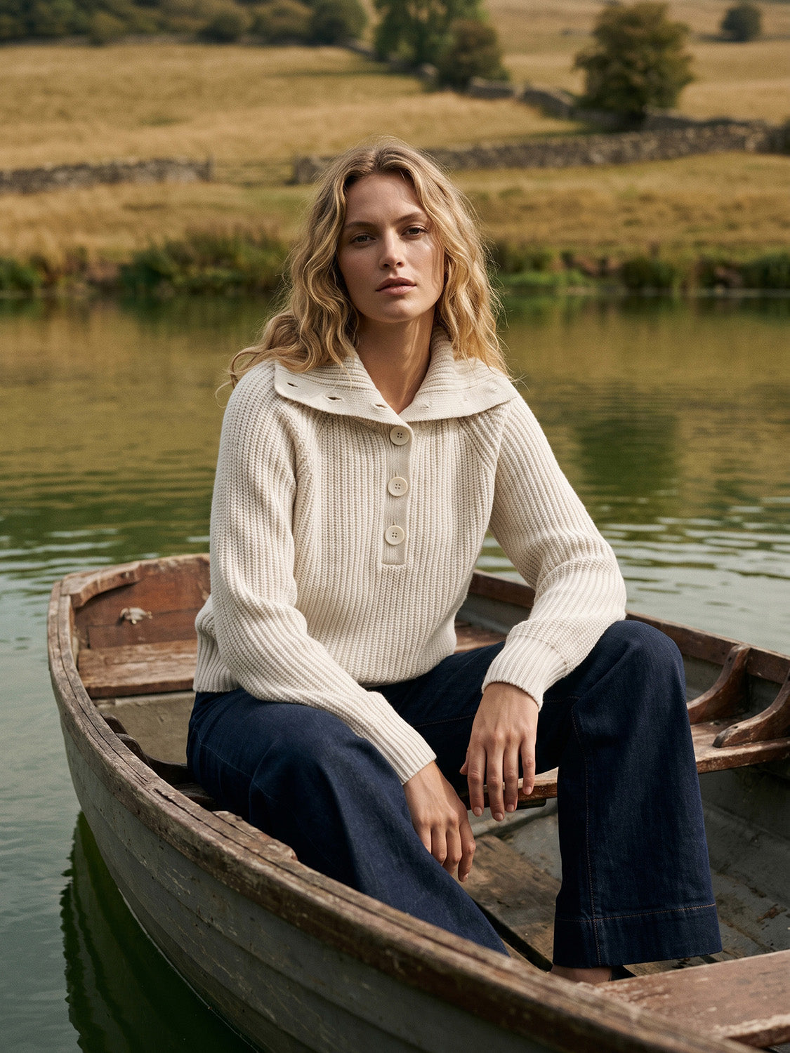 Wind Chime Ribbed Shaker Stitch Sweater - Woman Wearing Large Collar Knitwear - Suzy Shier