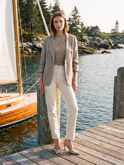  <span style='background-color: rgba(245, 245, 245, 0.6); color: #000000; font-family: Arial;'>Blazers and Vest</span>