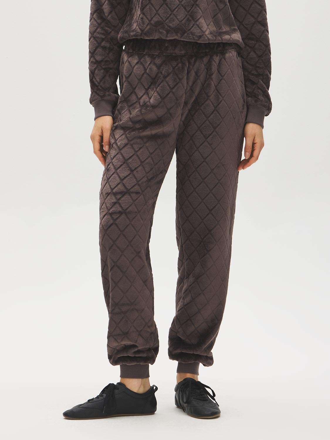 Coffee Diamond Pattern Plush PJ Set - Pants Detail - Suzy Shier