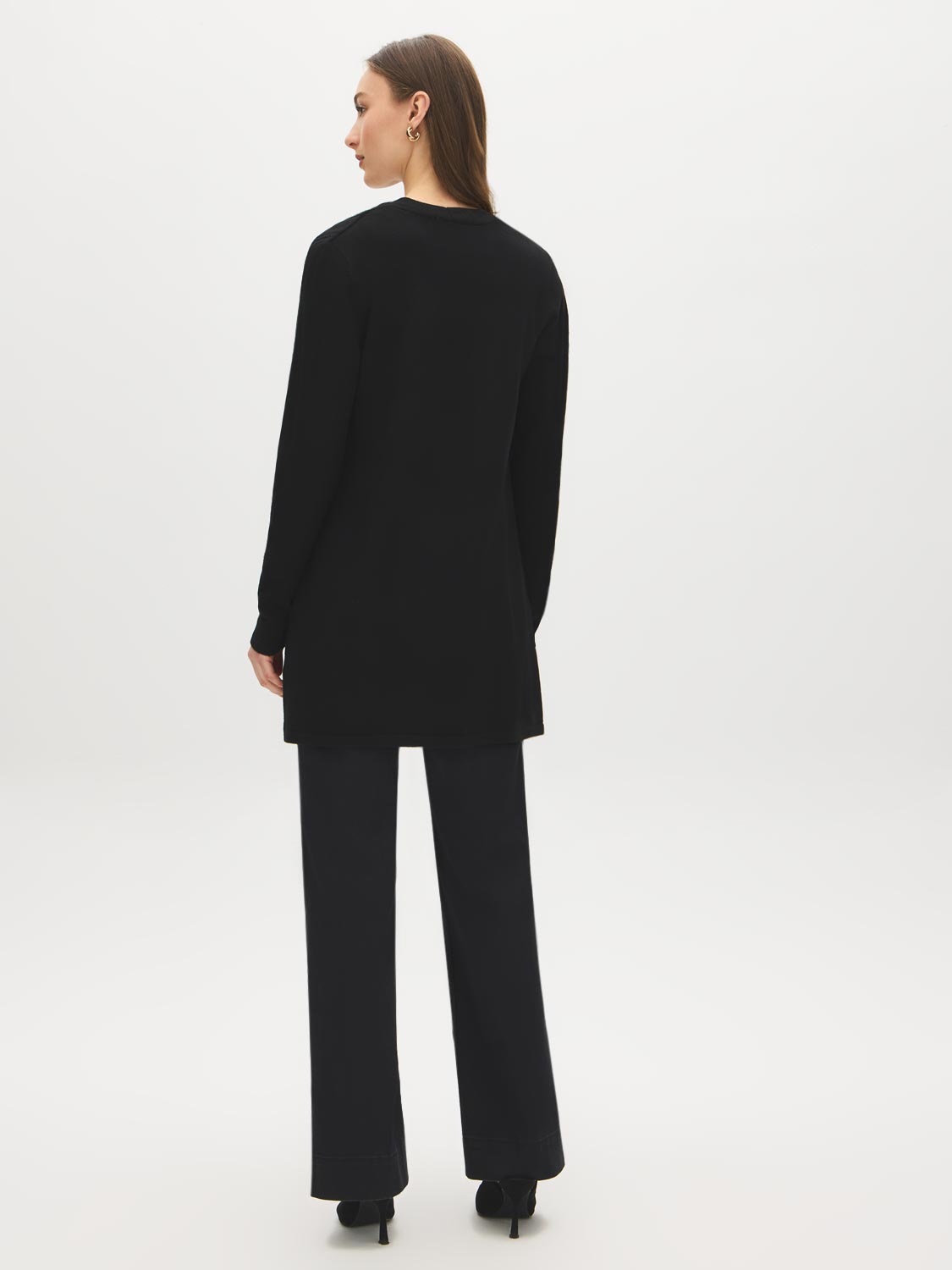 Black Ribbed Knit Duster Sweater - Back View - Suzy Shier