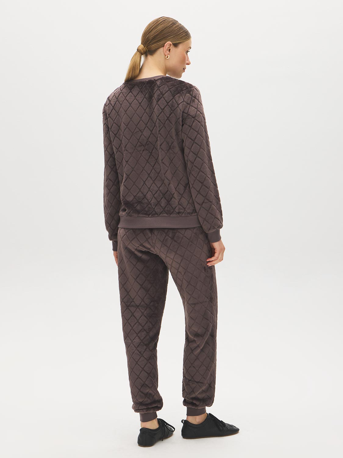 Coffee Diamond Pattern Plush PJ Set - Rear View - Suzy Shier