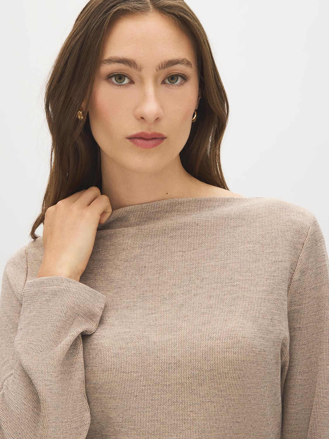 Beige Melange Sweater Knit Boat Neck Tunic - Close-up Fabric Detail - Suzy Shier