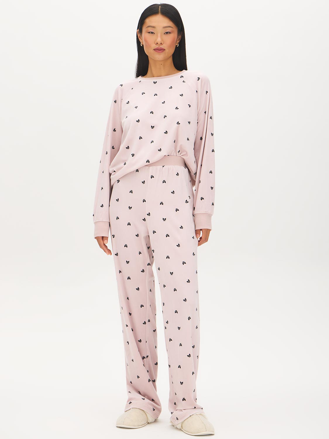 Cloud Gray Velour Bows Print PJ Set - Woman Wearing Cozy Knit Lounge Set - Suzy Shier
