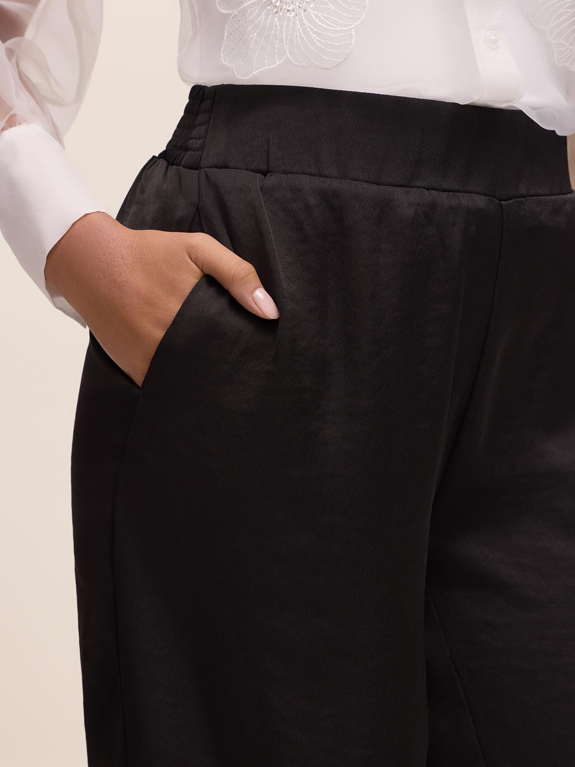 Black Satin Balloon Leg Pant - Pocket Detail - Le Chateau