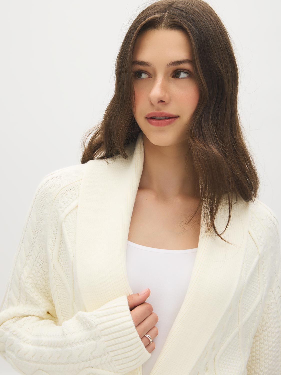 Rice Cable Knit Shawl Collar Sweater - Close-up Collar Detail - Suzy Shier