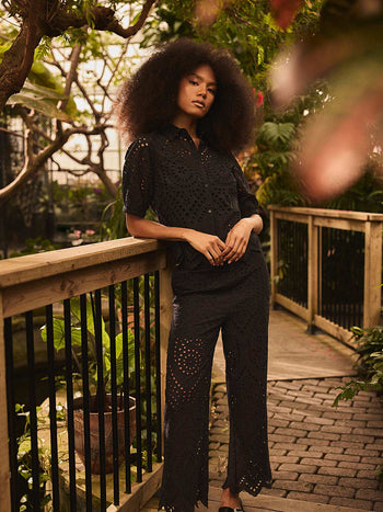 Cropped Eyelet Pants Black