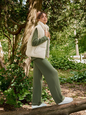 Pantalon de survêtement à jambes larges en molleton nuage de longueur régulière Ivy