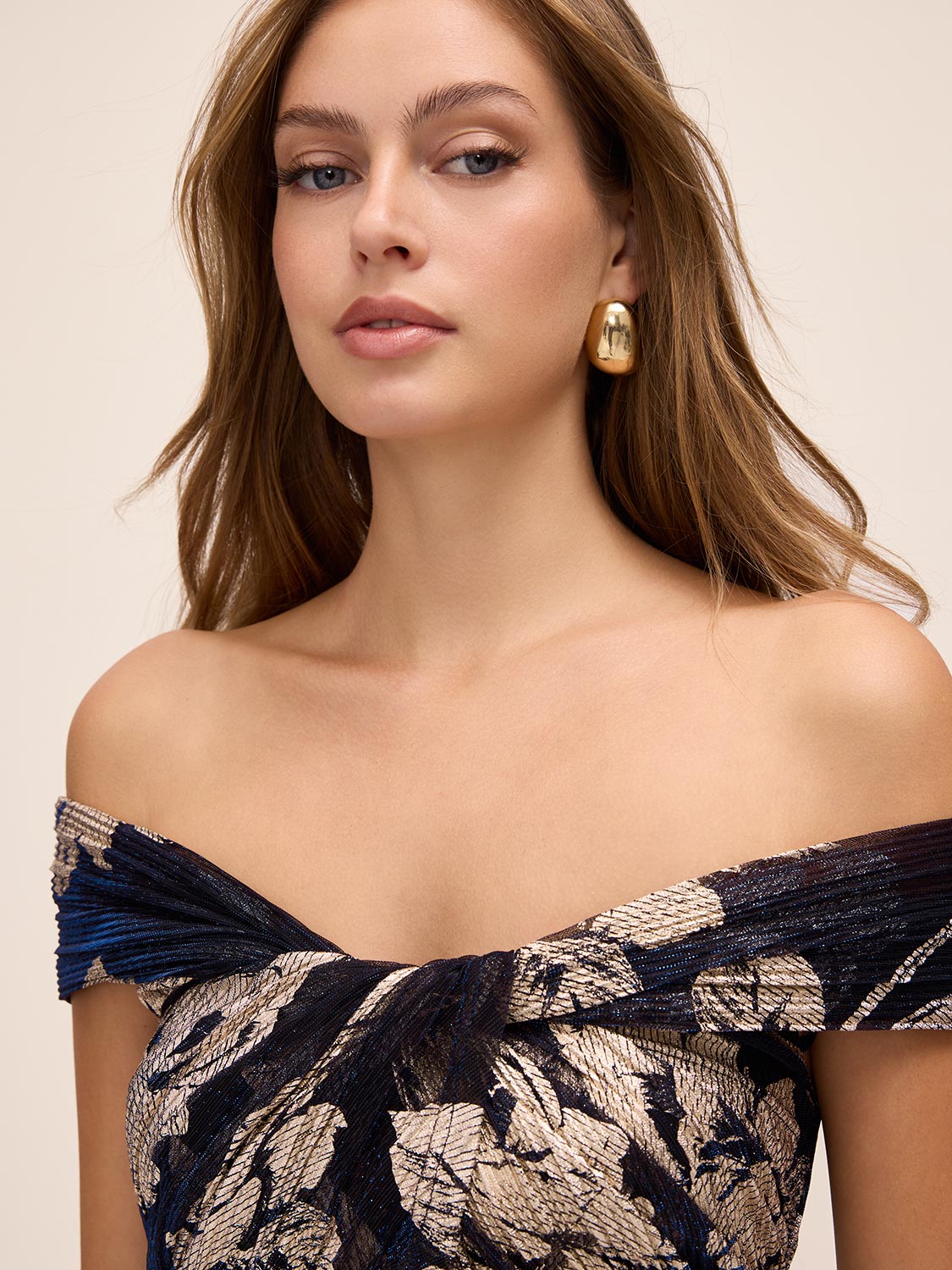 Dark Sapphire/Gold Off-Shoulder Metallic Crinkle Gown - Close-up Neckline Detail - Le Chateau