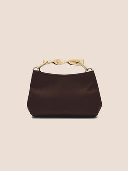  <span style='background-color: rgba(245, 245, 245, 0.6); color: #000000; font-family: Arial;'>Accessories</span>