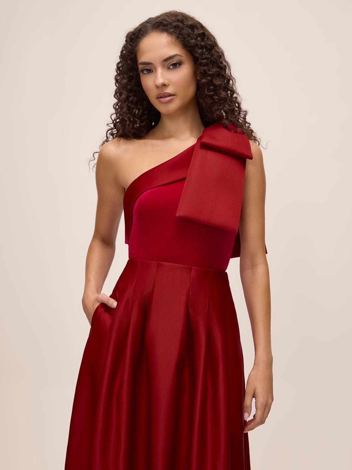Lipstick Red Satin Bow One-Shoulder Velour Top - Close-up View - Le Chateau