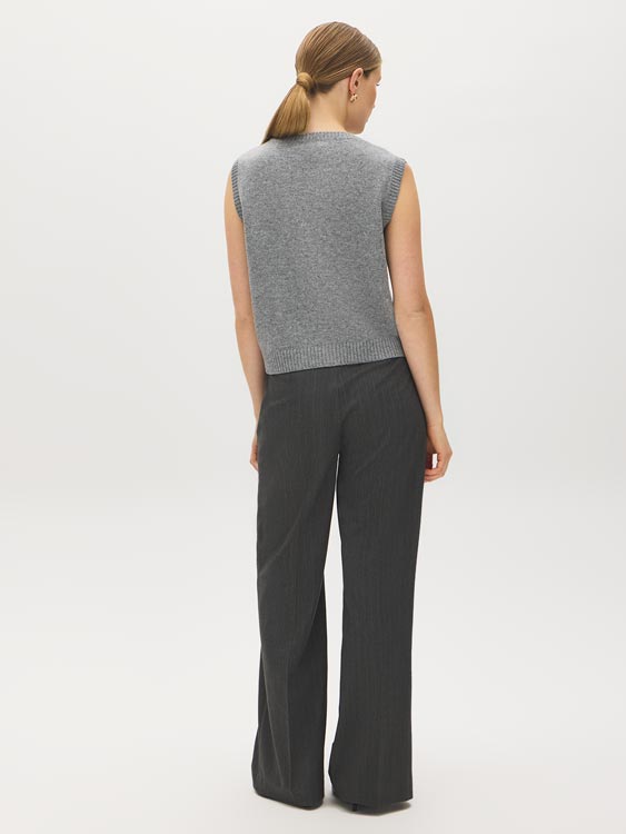 Heather Grey Button-Front Sleeveless Knit Vest - Back View - Suzy Shier