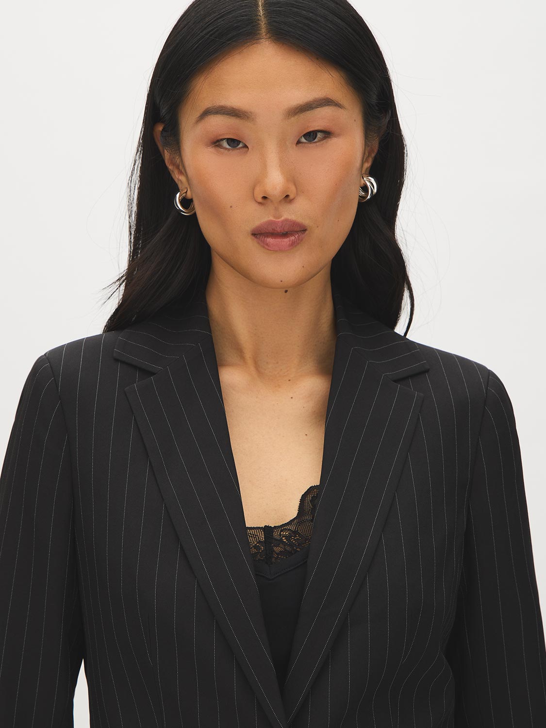 Black/White Striped One-Button Blazer with Cuffed Sleeves - Close-up Collar Detail - Suzy Shier