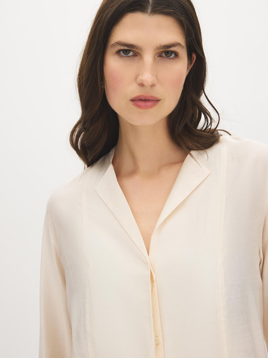 Winter White Relaxed Fit Notch Collar Tuxedo Blouse - Collar Detail - Suzy Shier