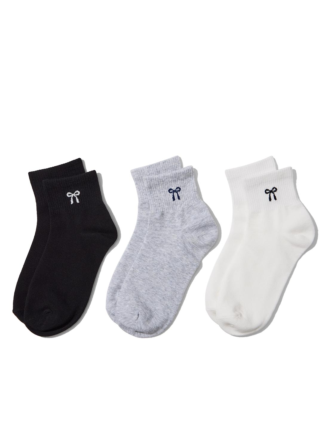 Multi 3-Pack Ankle Socks with Bow Detail - Close-up of Ribbed Cuffs with Bow - Suzy Shier