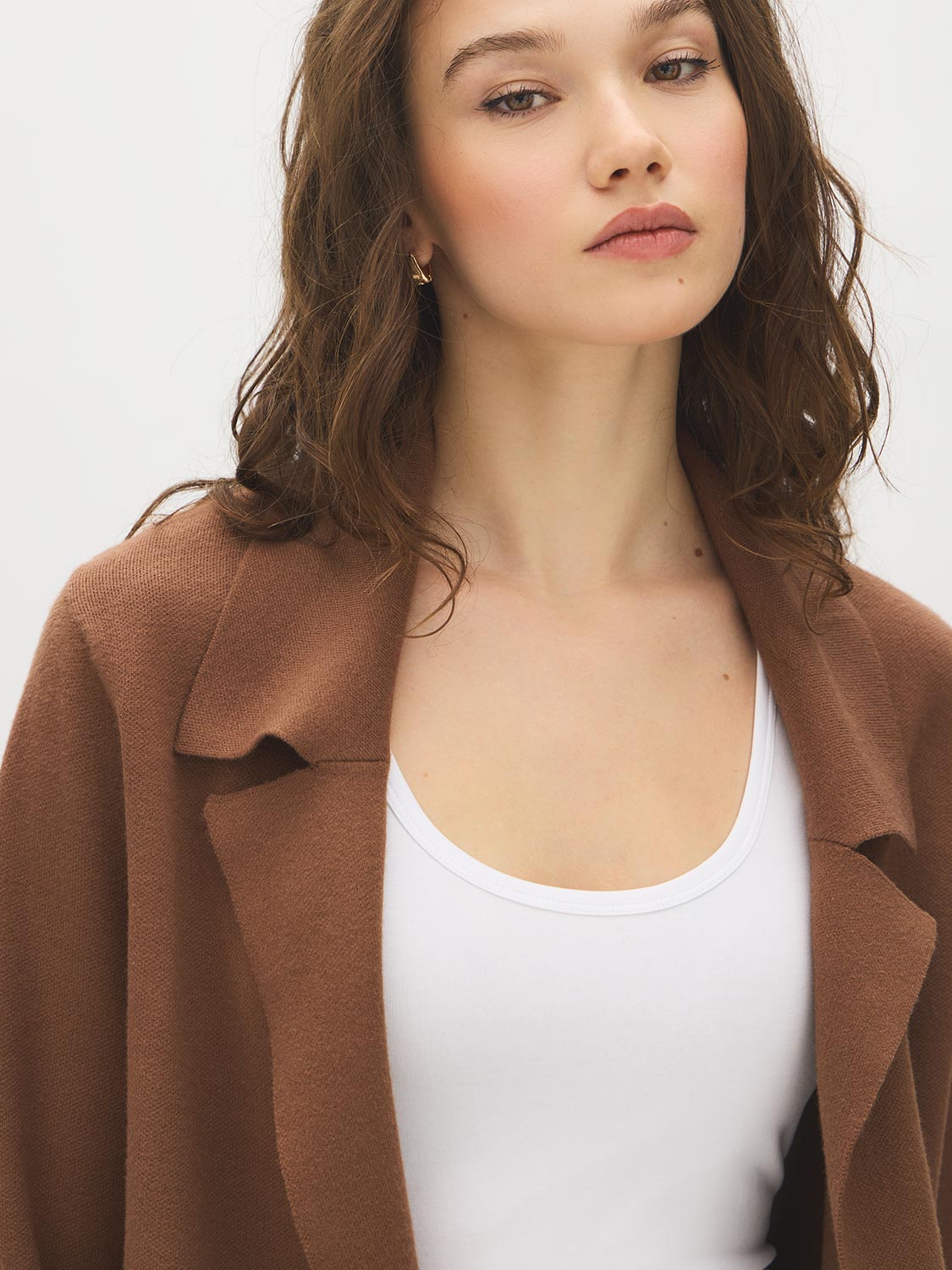Bison Notch Collar Coatigan with Patch Pockets - Collar Detail - Suzy Shier